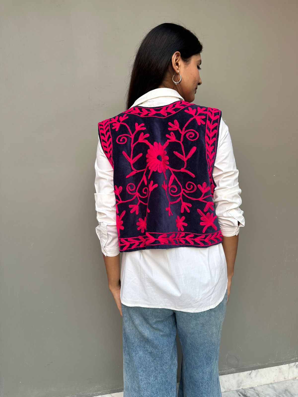 Boho Embroidered velvet vest (Navy Blue)