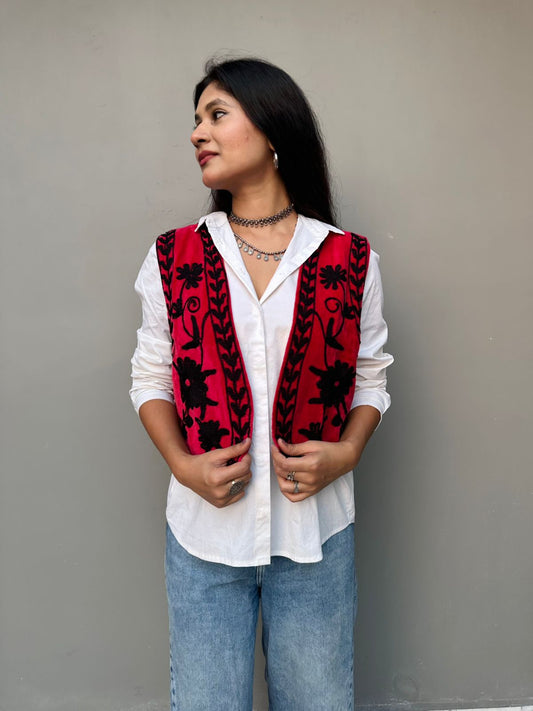 Boho Embroidered velvet vest (Rose Red)